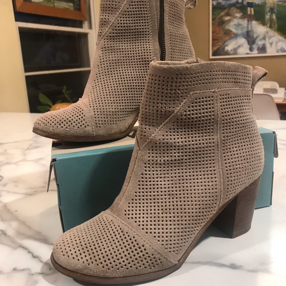 Tom’s Suede Booties